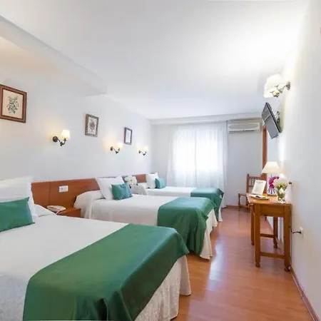 Otel Romerito 2*