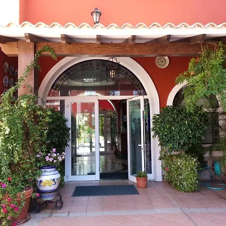 Otel Romerito 2*